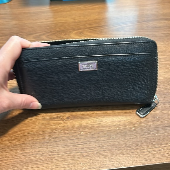 Coach Black Leather Shoulder Bag with Silver Hardware with matching wallet. - Picture 2 of 4